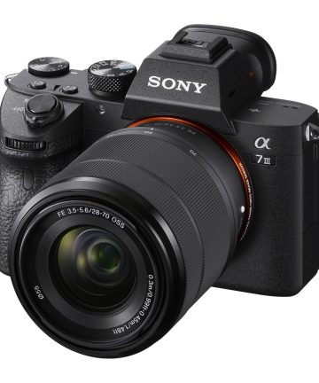 دوربین-سونی-a7-iii-به-همراه-لنز-fe-28-70mm